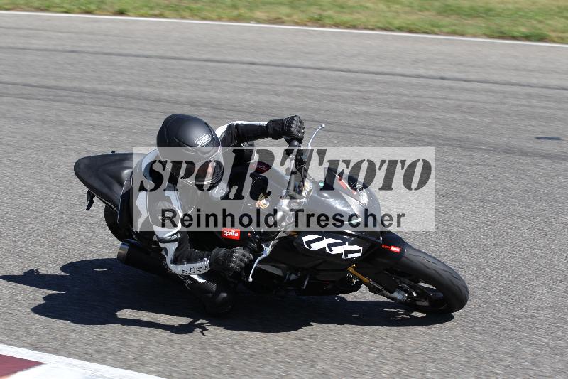 /Archiv-2025/48 25.08.2025 Cornu Master School ADR/gruen-vert/111